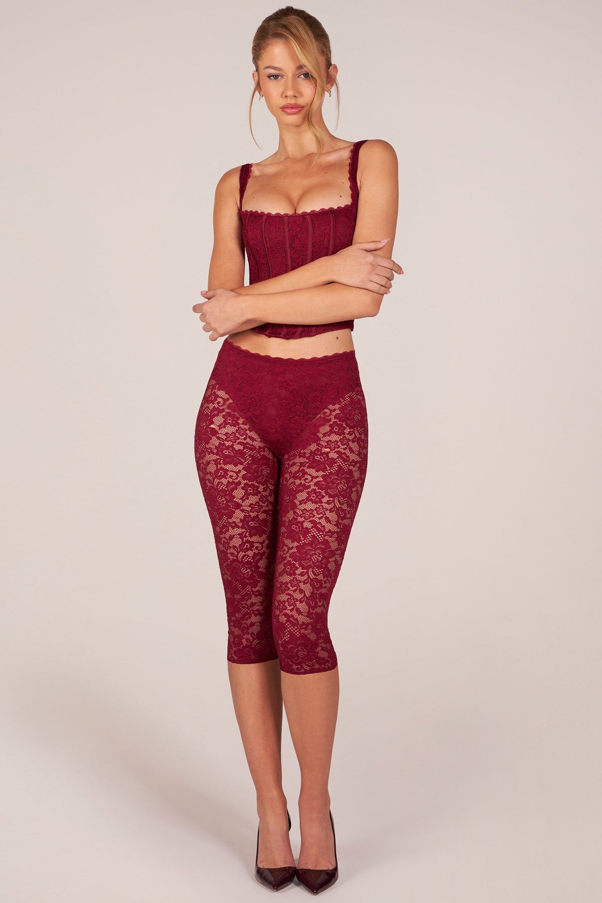 Belavie Annalise Laced Capri Trousers in Cherry Red