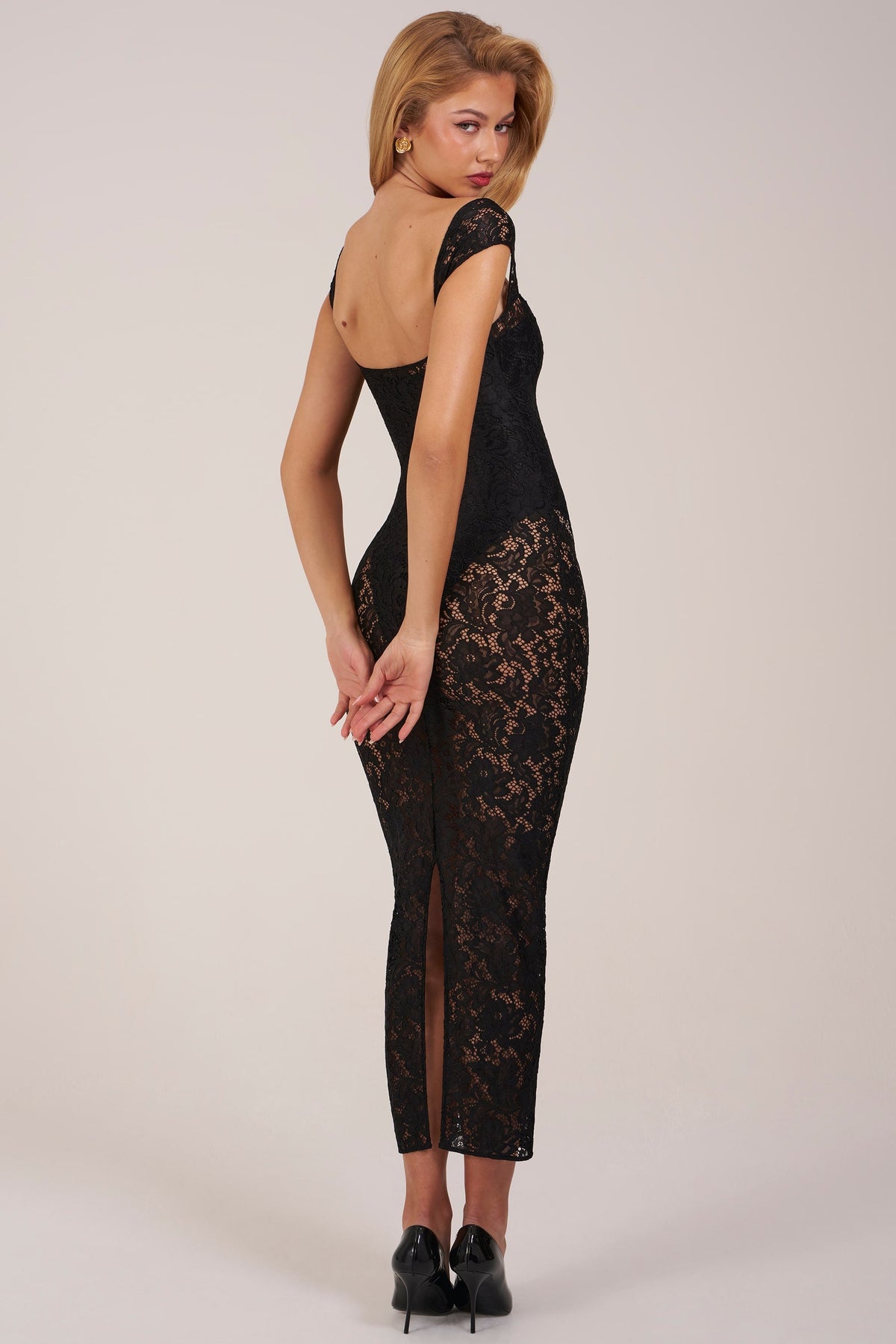 Belavie Sweetheart-Neck Maxi Dress in Black