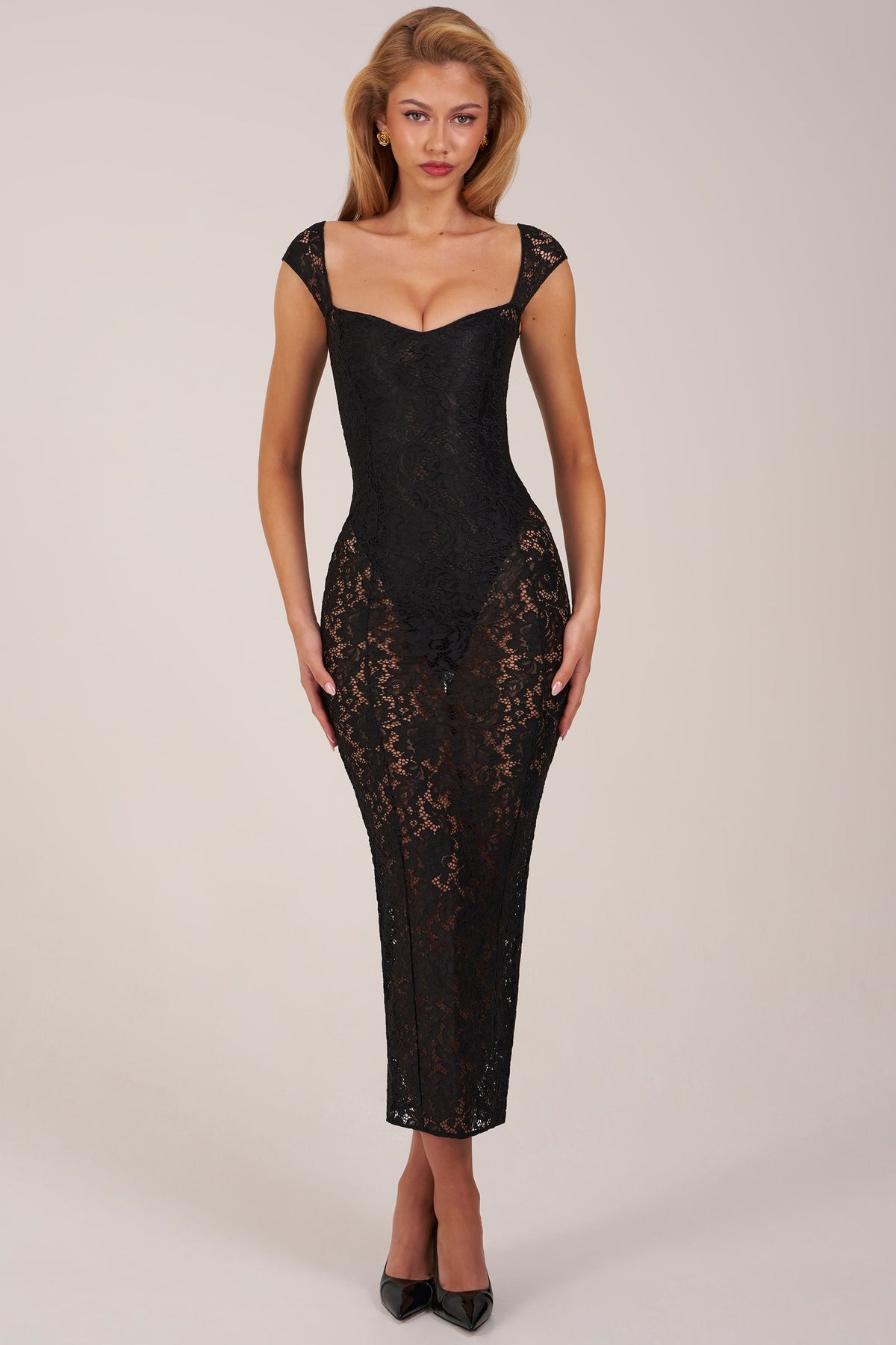Belavie Sweetheart-Neck Maxi Dress in Black