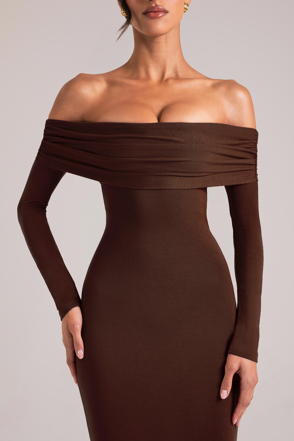Belavie Off-Shoulder Long-Sleeve Maxi Dress in Chocolate Brown
