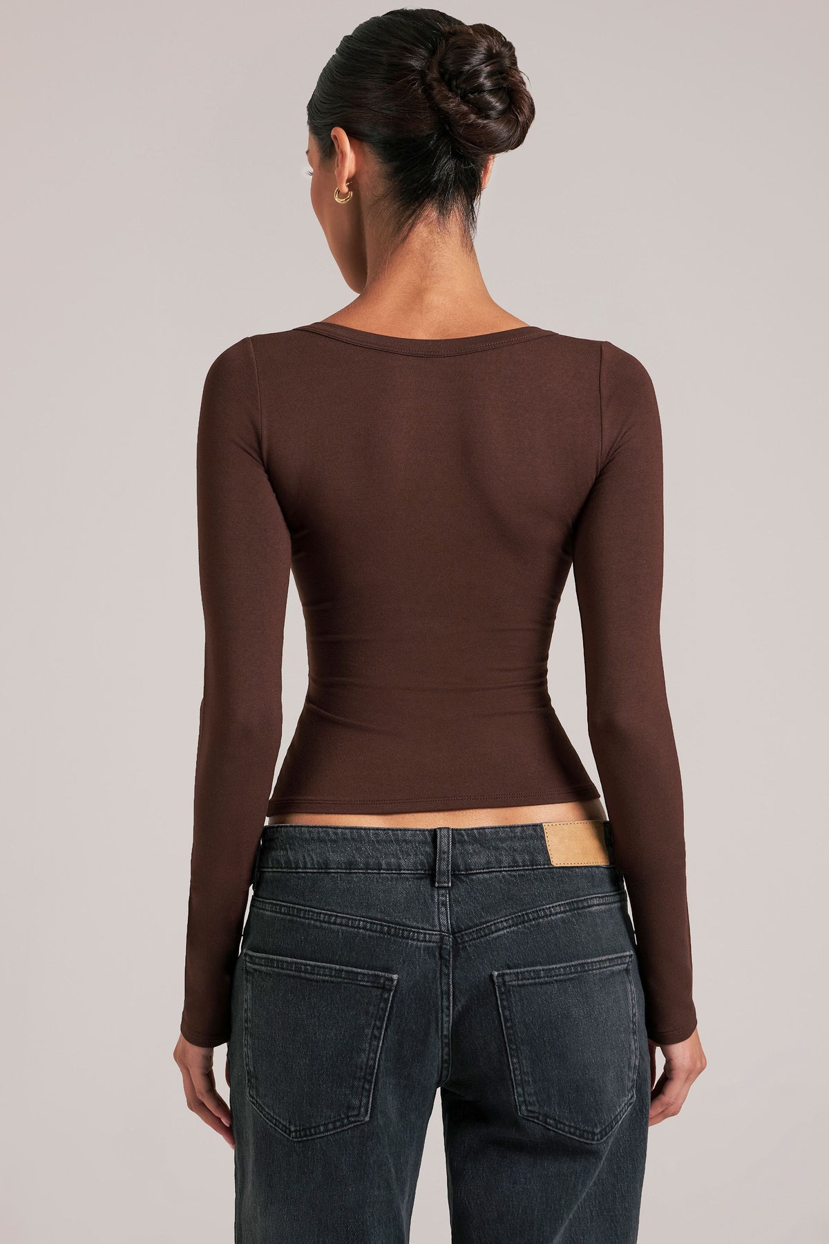 Belavie V-Neck Long-Sleeve Top in Chocolate Brown