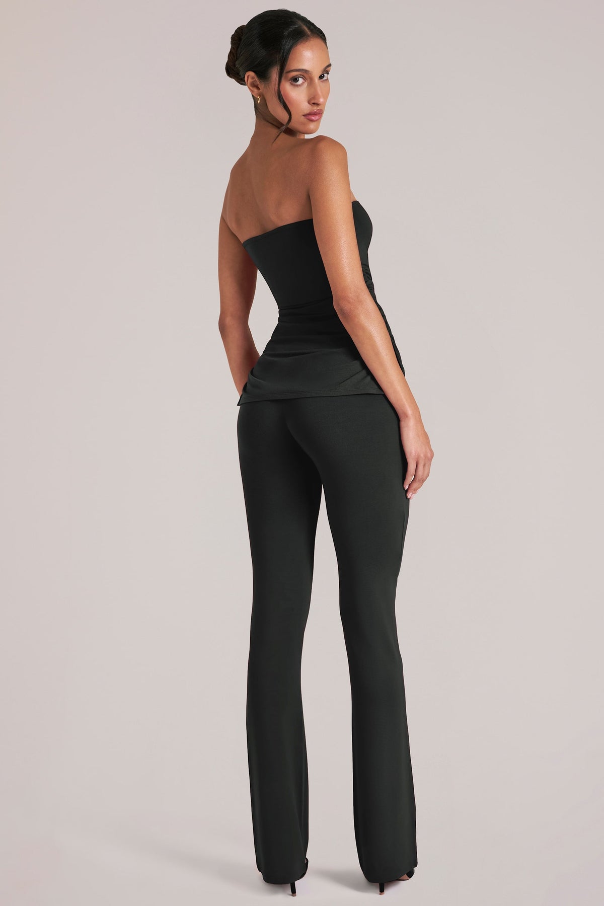 Belavie Mid-Rise Fitted Trousers in Black