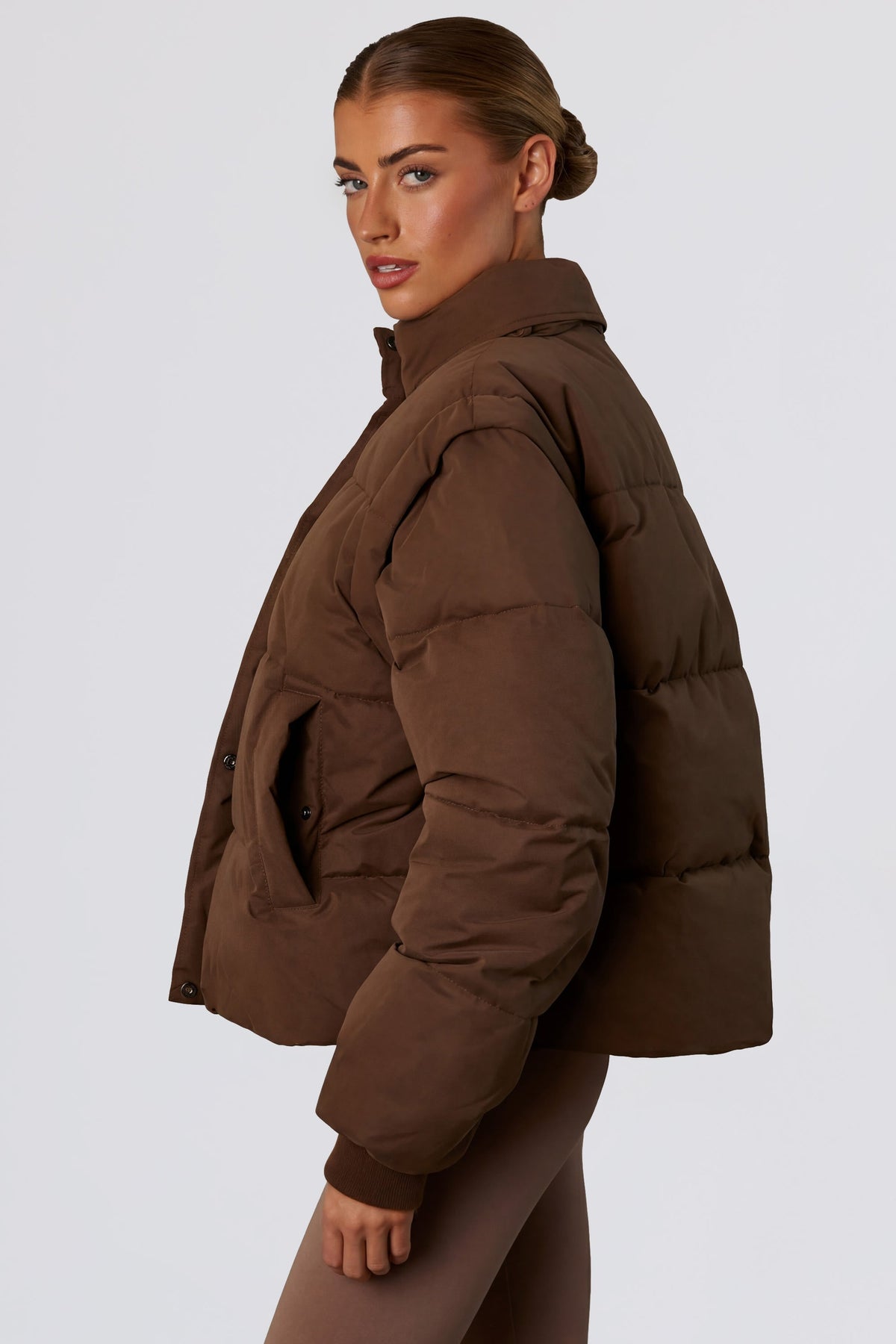 Belavie Essentiel Cropped Puffer Jacket with Detachable Sleeves in Cocoa Brown