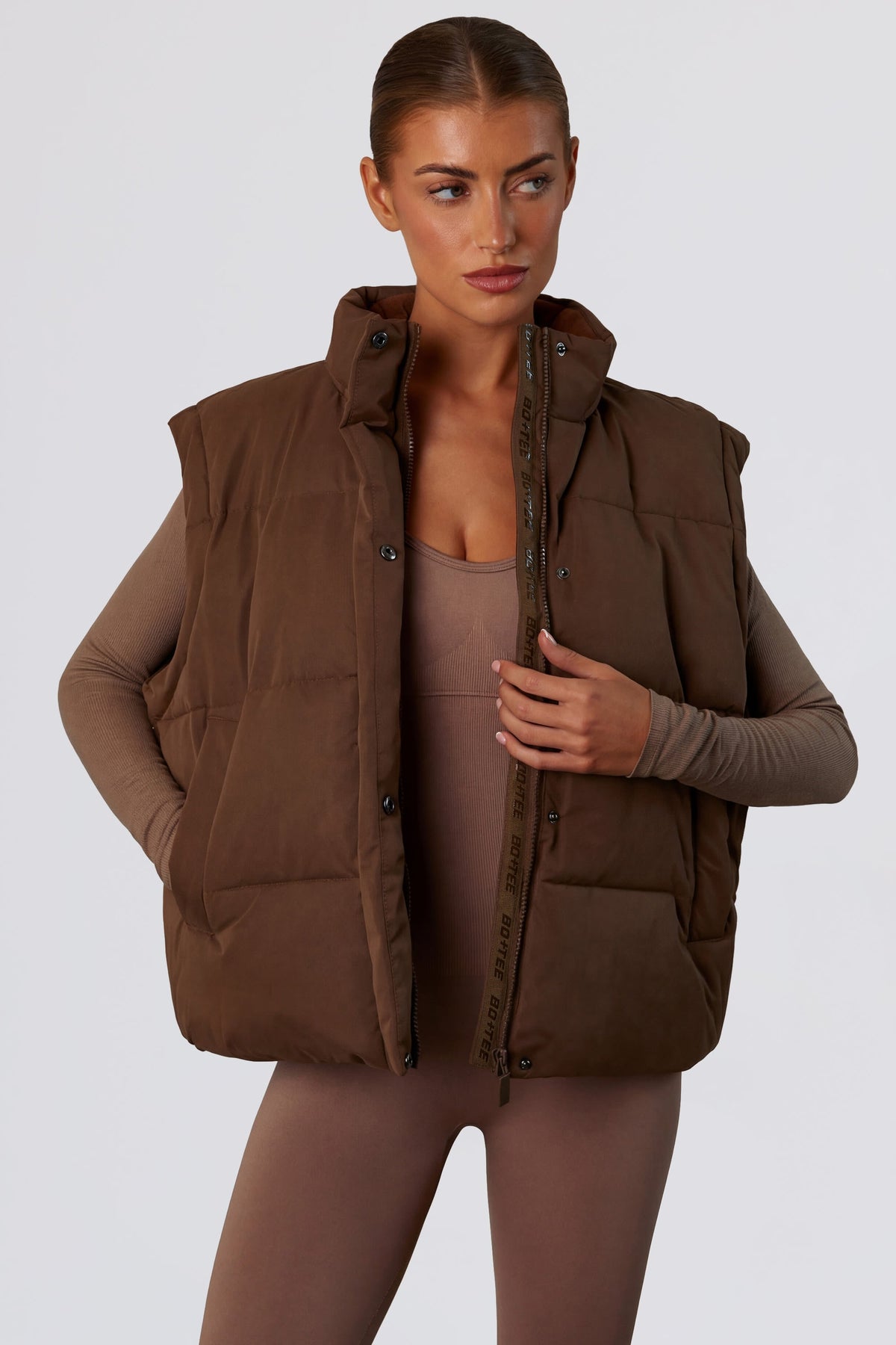 Belavie Essentiel Cropped Puffer Jacket with Detachable Sleeves in Cocoa Brown