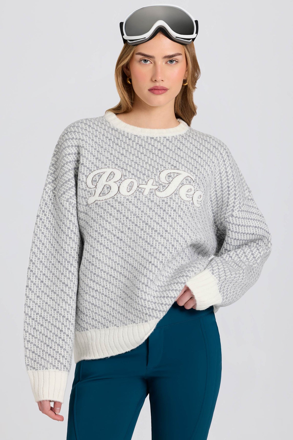 Belavie Knit Logo Oversized Jumper in Ice
