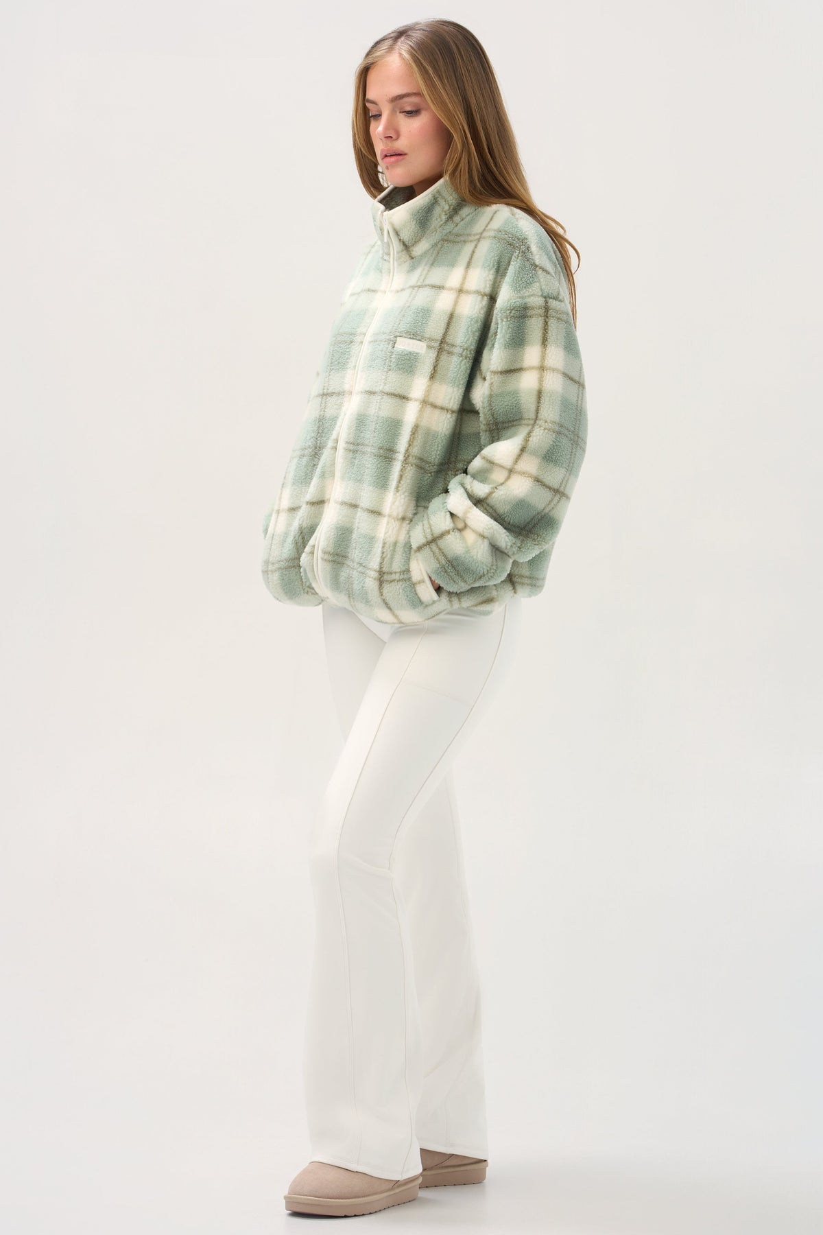 Belavie Oversized Zip-Up Fleece in Matcha Plaid
