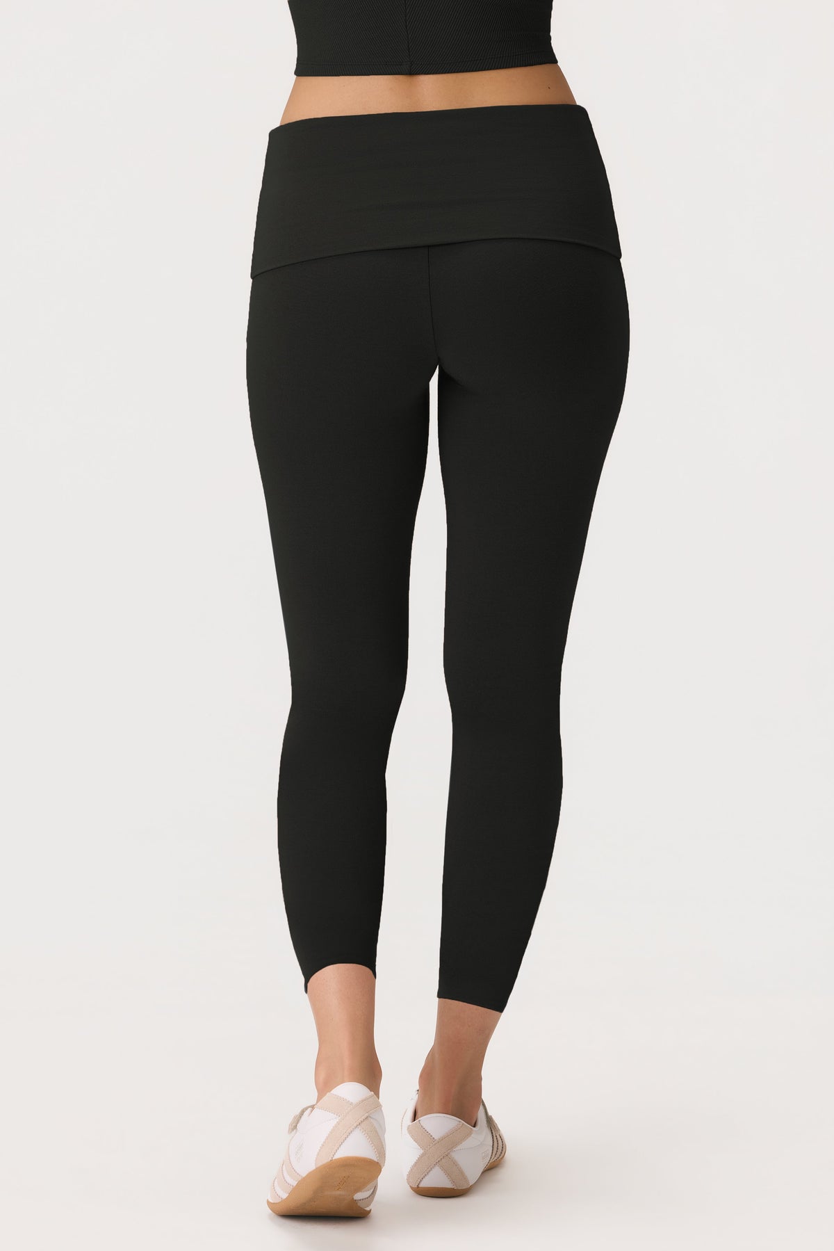 Belavie 7/8 Leggings in Black
