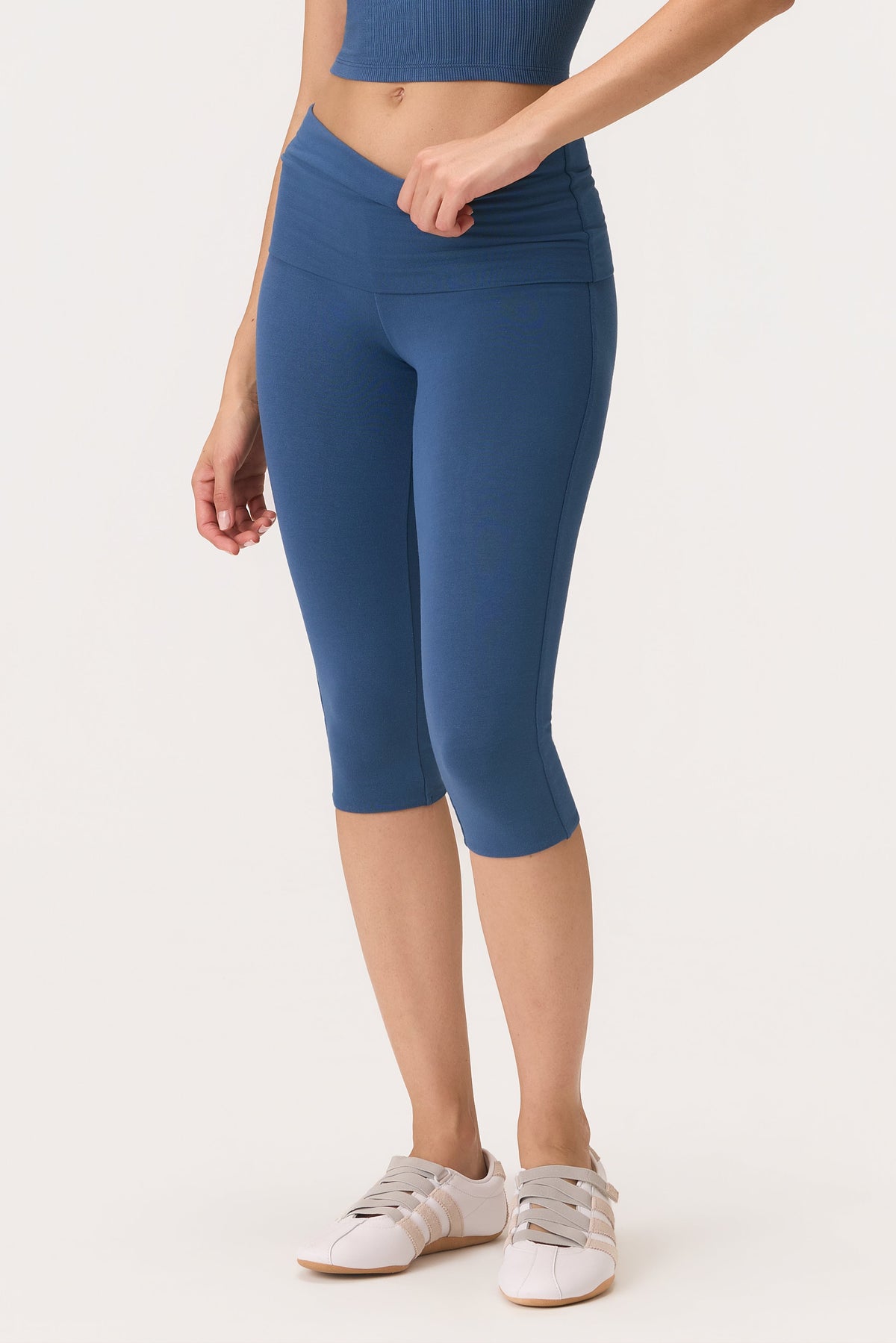 Belavie Capri Leggings in Marine
