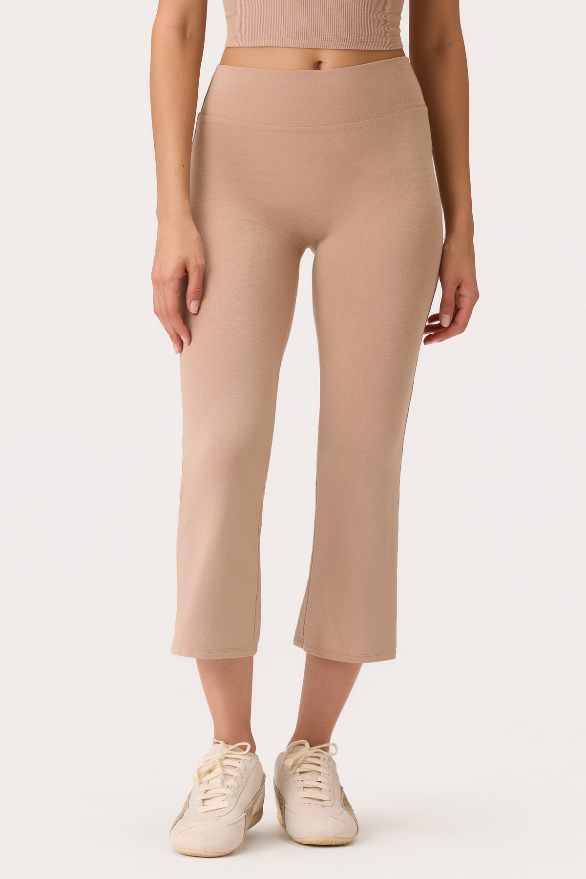 Belavie Flared Capri Leggings in Oatmeal