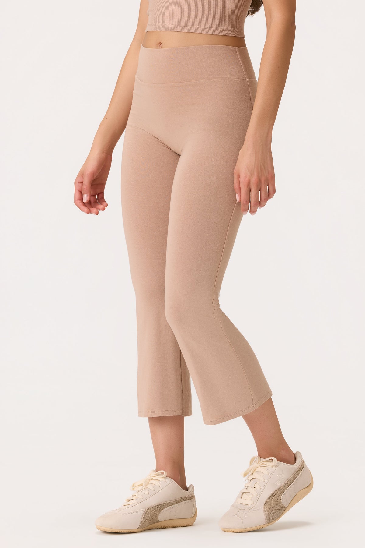 Belavie Flared Capri Leggings in Oatmeal