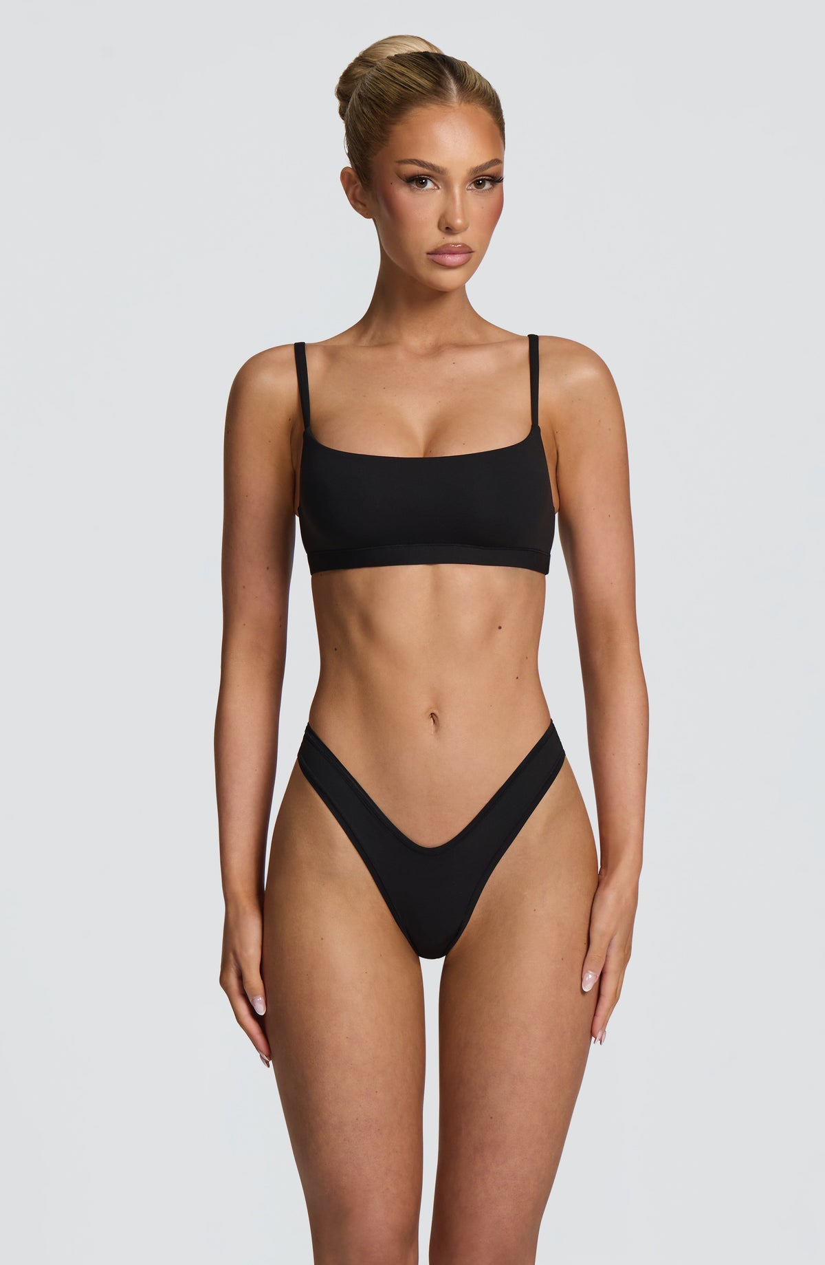 Belavie SoftForma Scoop Bralette - Black