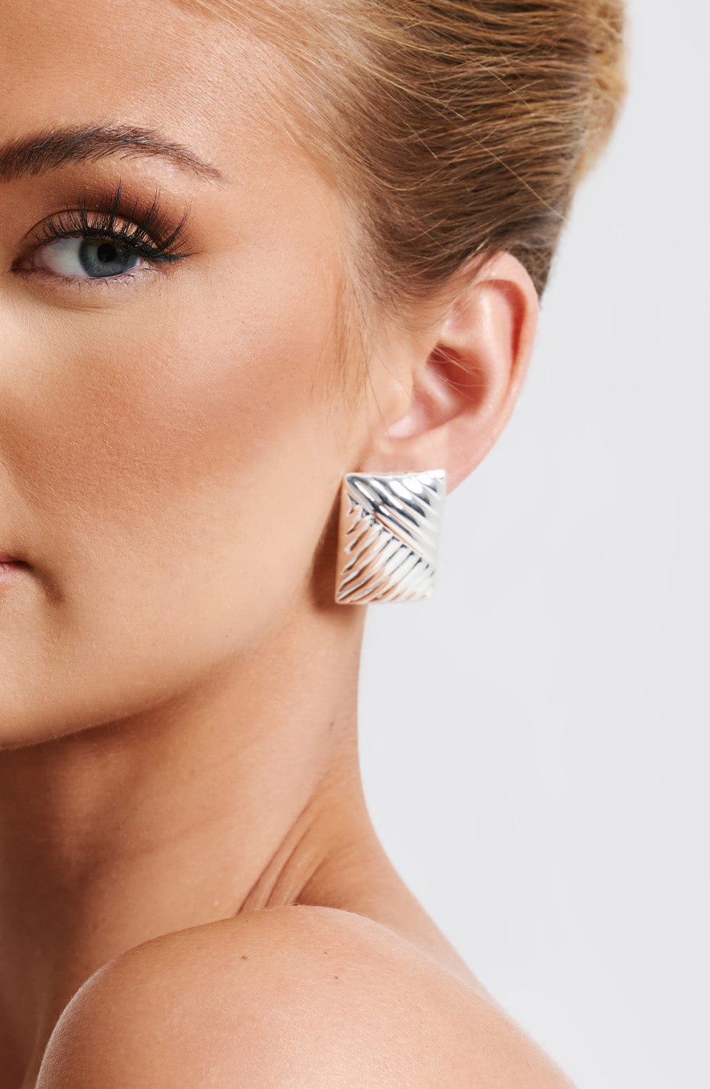 Belavie Brontella Earrings - Silver