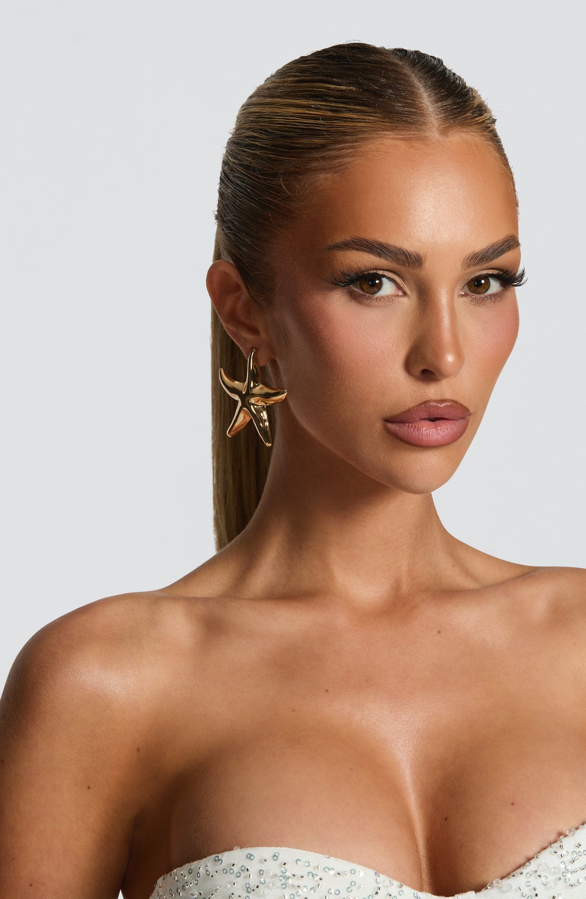 Belavie Dakonella Earrings - Gold
