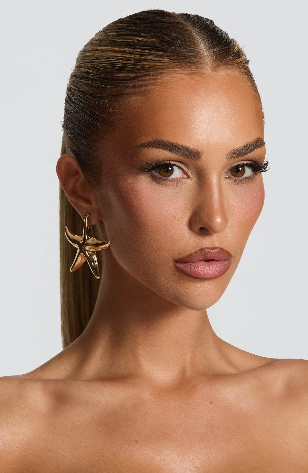 Belavie Dakonella Earrings - Gold