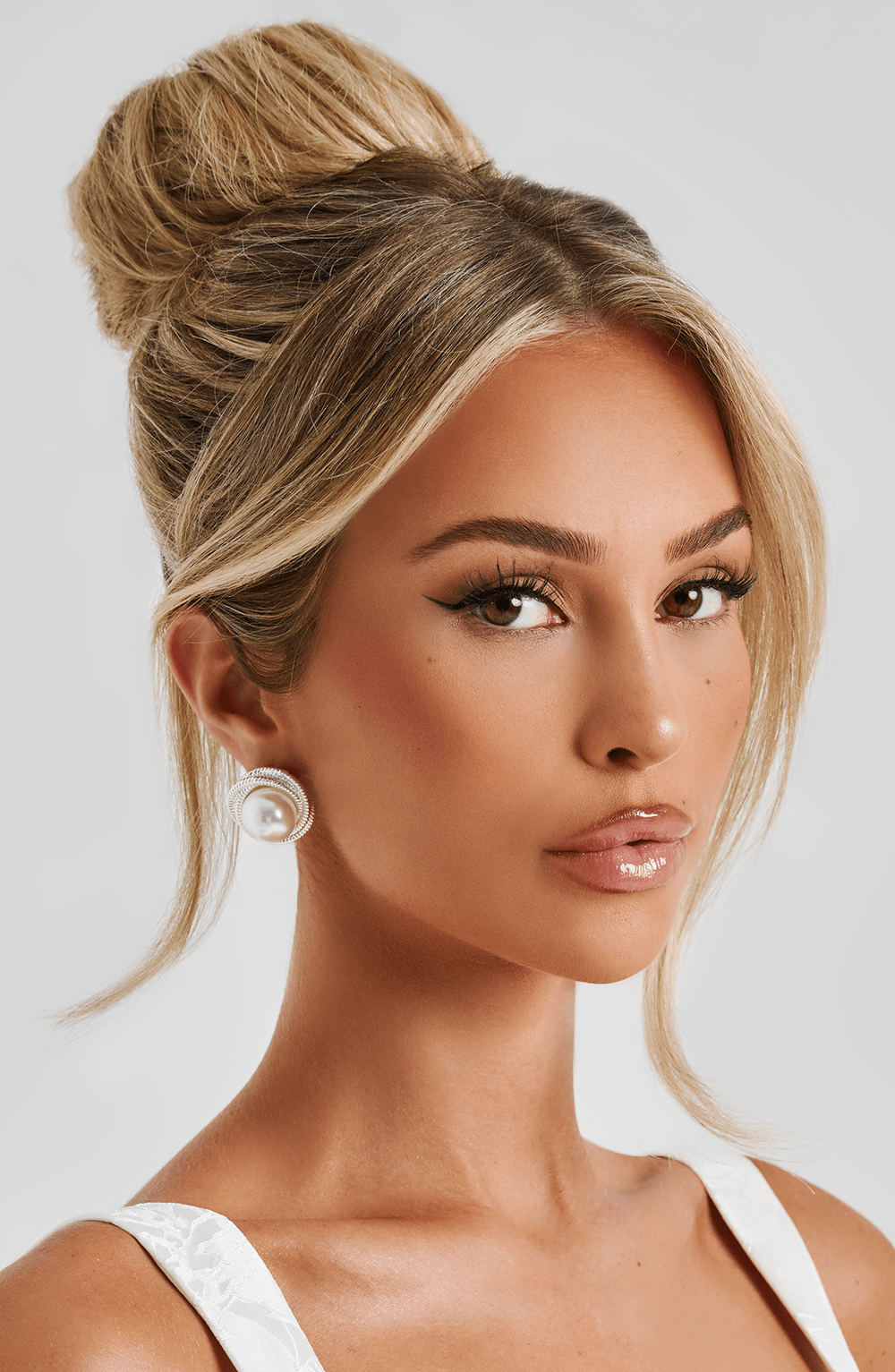 Belavie Davinella Earrings - Silver