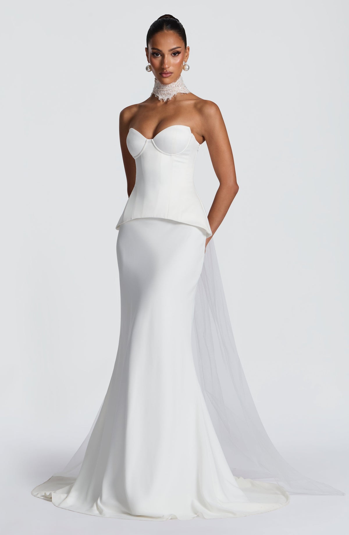 Belavie Elliella Lace Neck Veil - Ivory