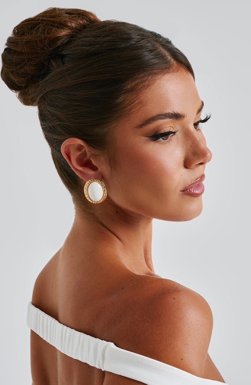 Belavie Eloisella Earrings - Ivory/Gold