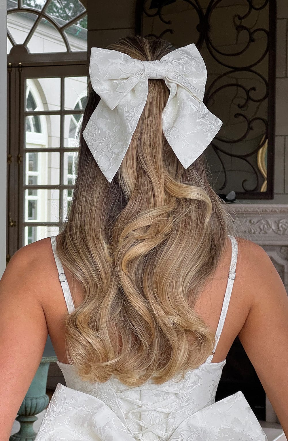 Belavie Elsella Bow - Ivory