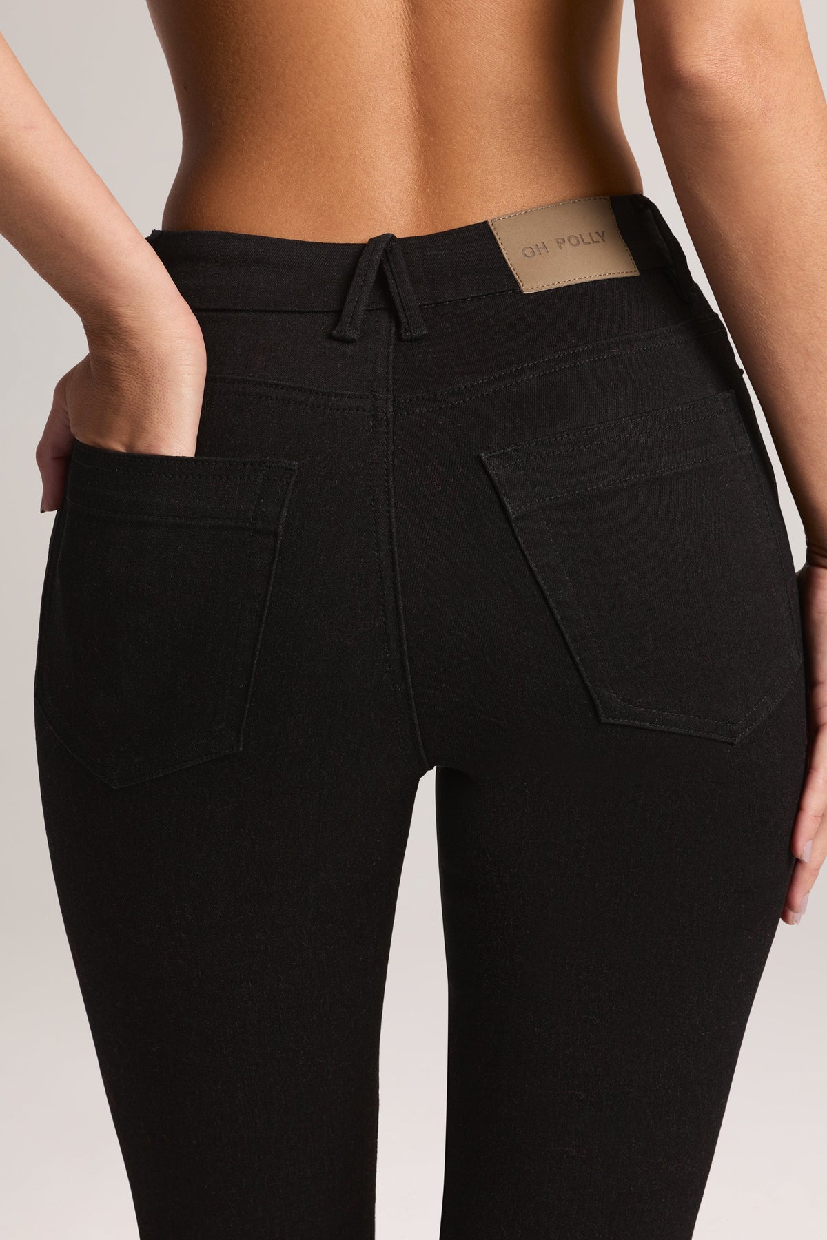 Belavie Kennia High-Rise Cropped Skinny Jeans in Black Wash