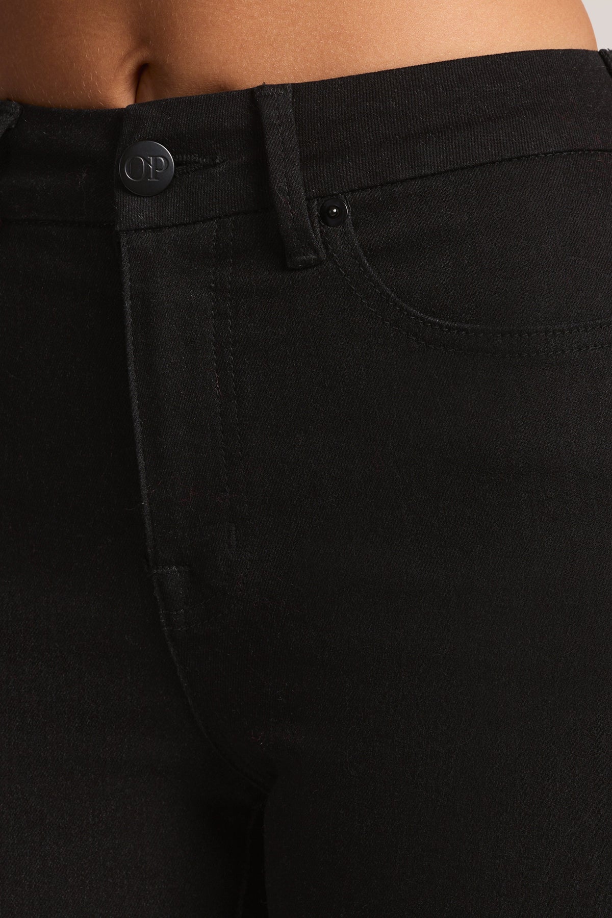 Belavie Kennia High-Rise Cropped Skinny Jeans in Black Wash