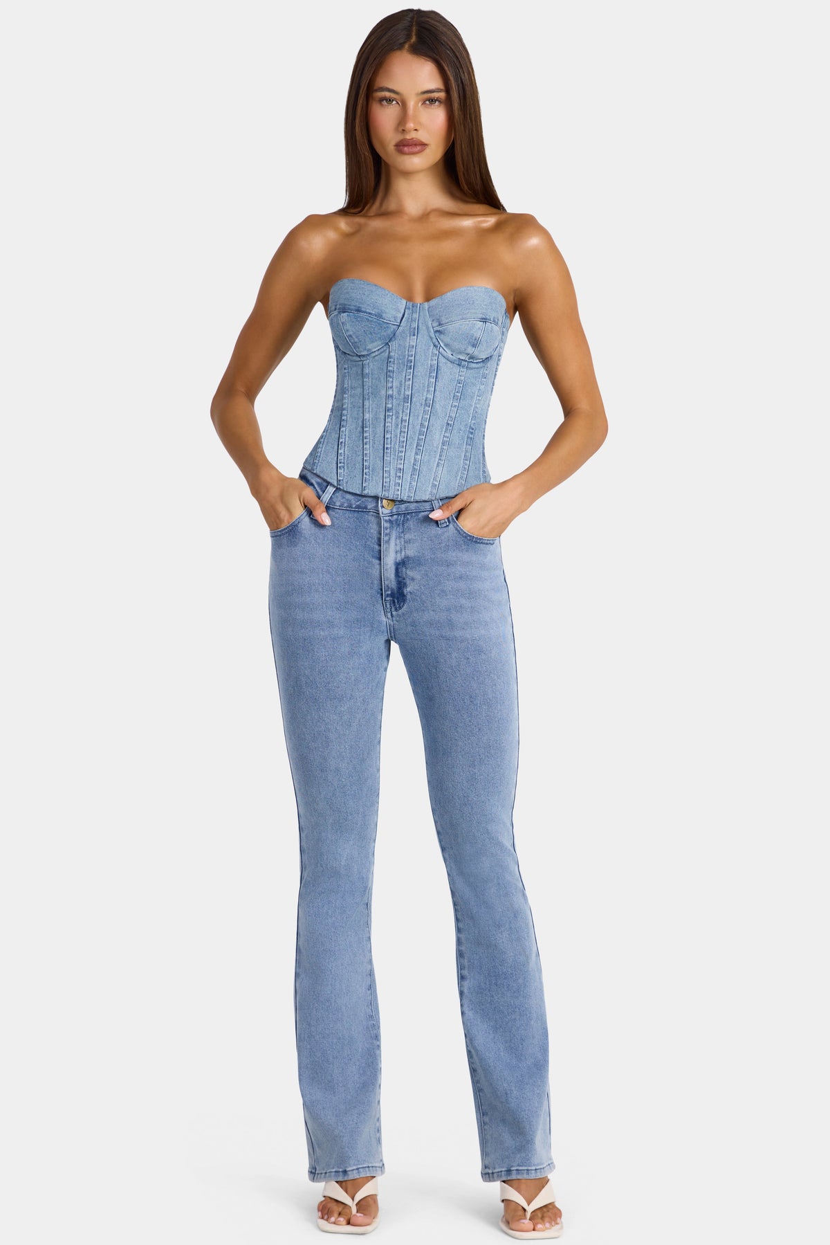 Belavie Lilianne Low-Rise Flared Jeans in Mid-Blue