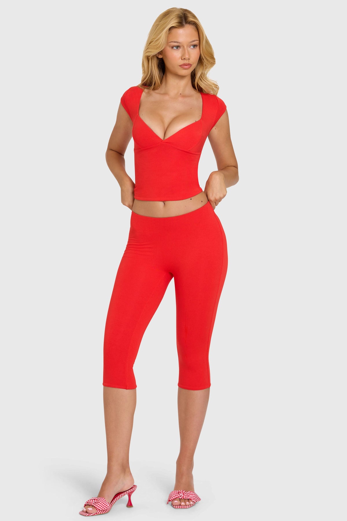 Belavie Lovise Modal Capri Leggings in Cherry