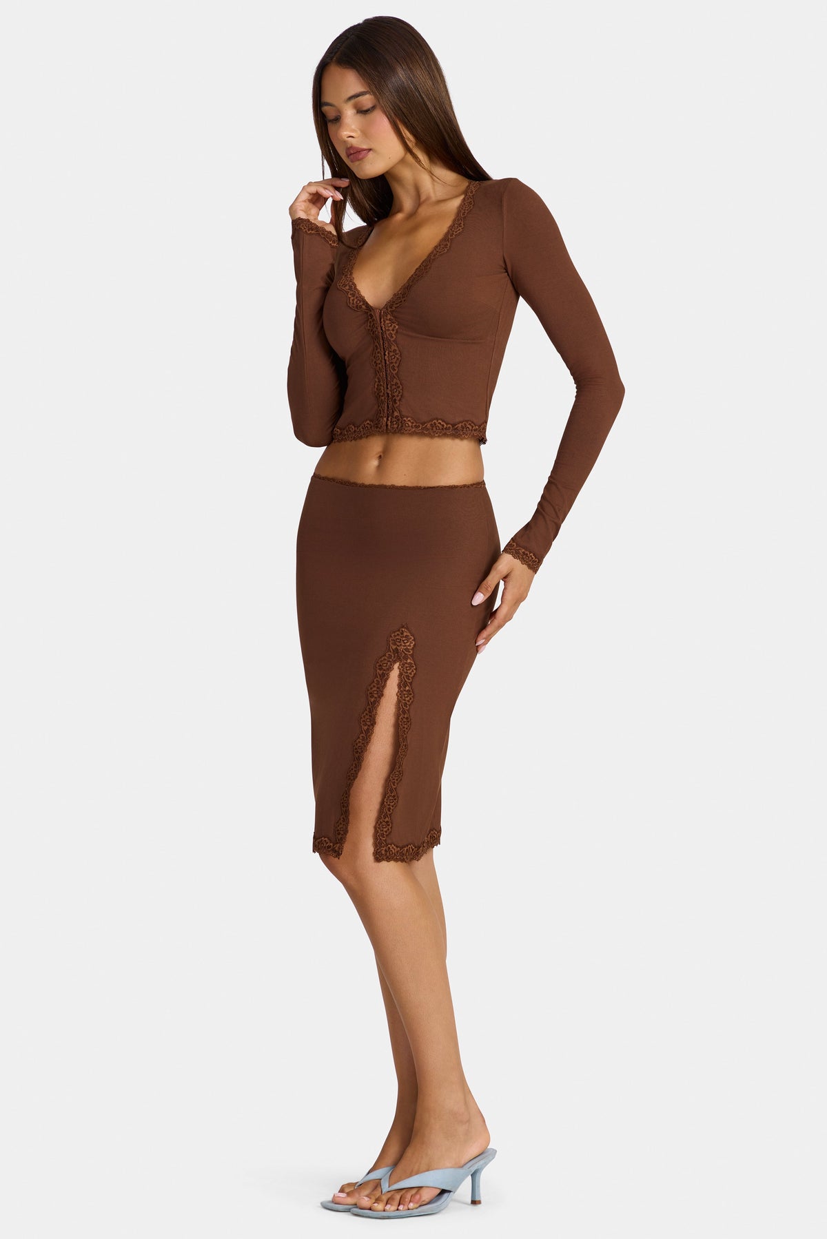 Belavie Perdi Modal Lace-Trim Low-Rise Midi Skirt in Cocoa Brown