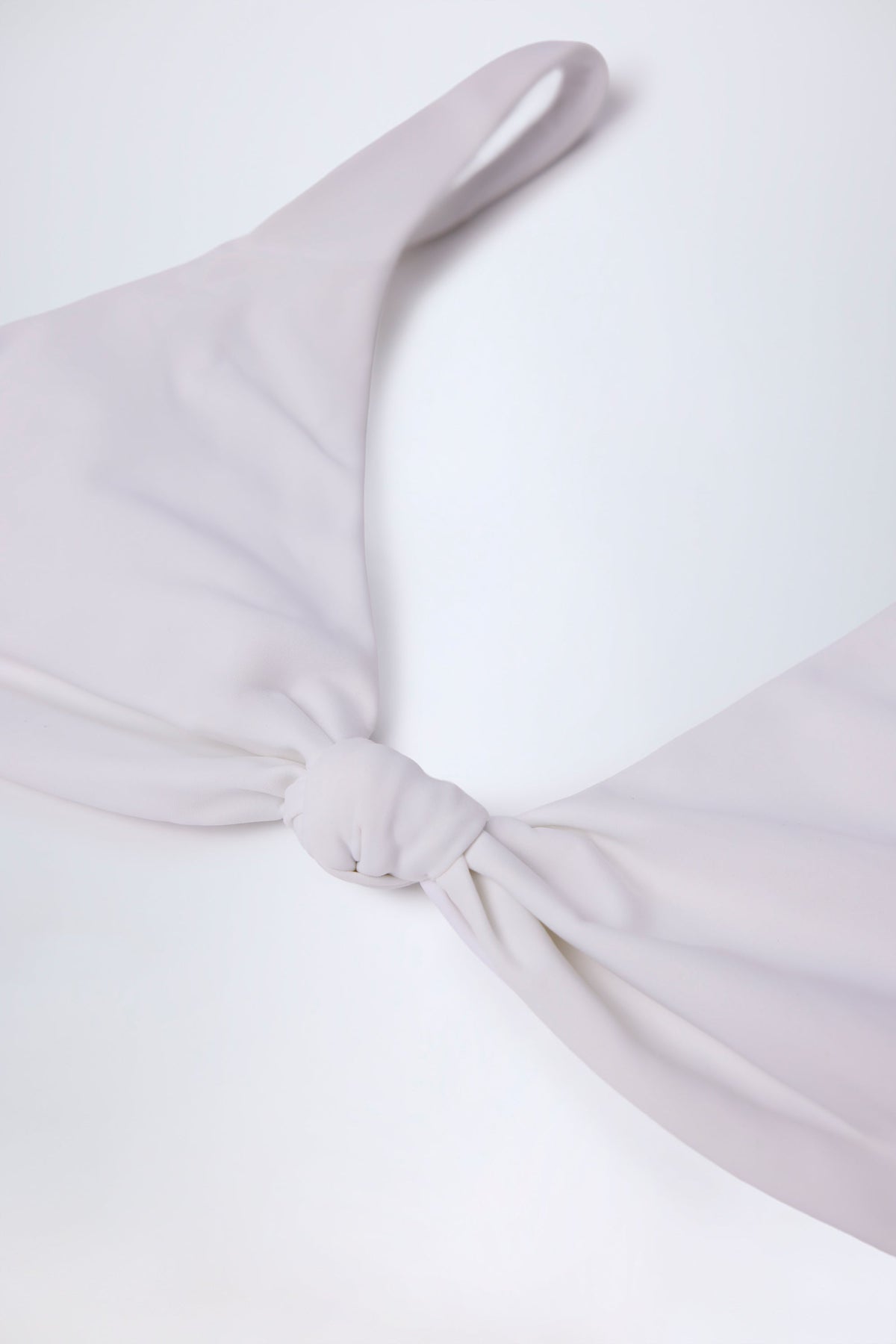 Belavie Santone Knot-Detail Bikini Top in White