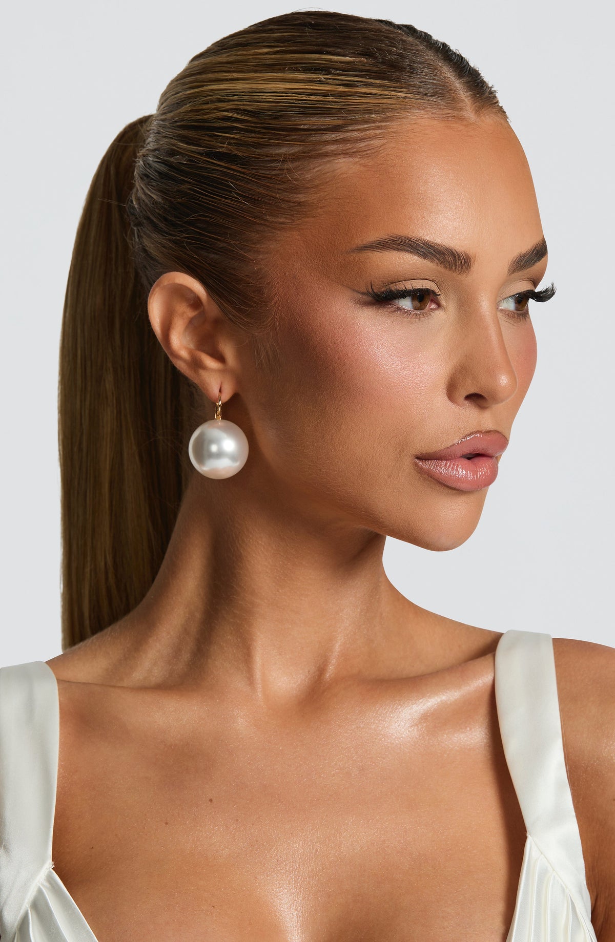 Belavie Theresella Earrings - Pearl