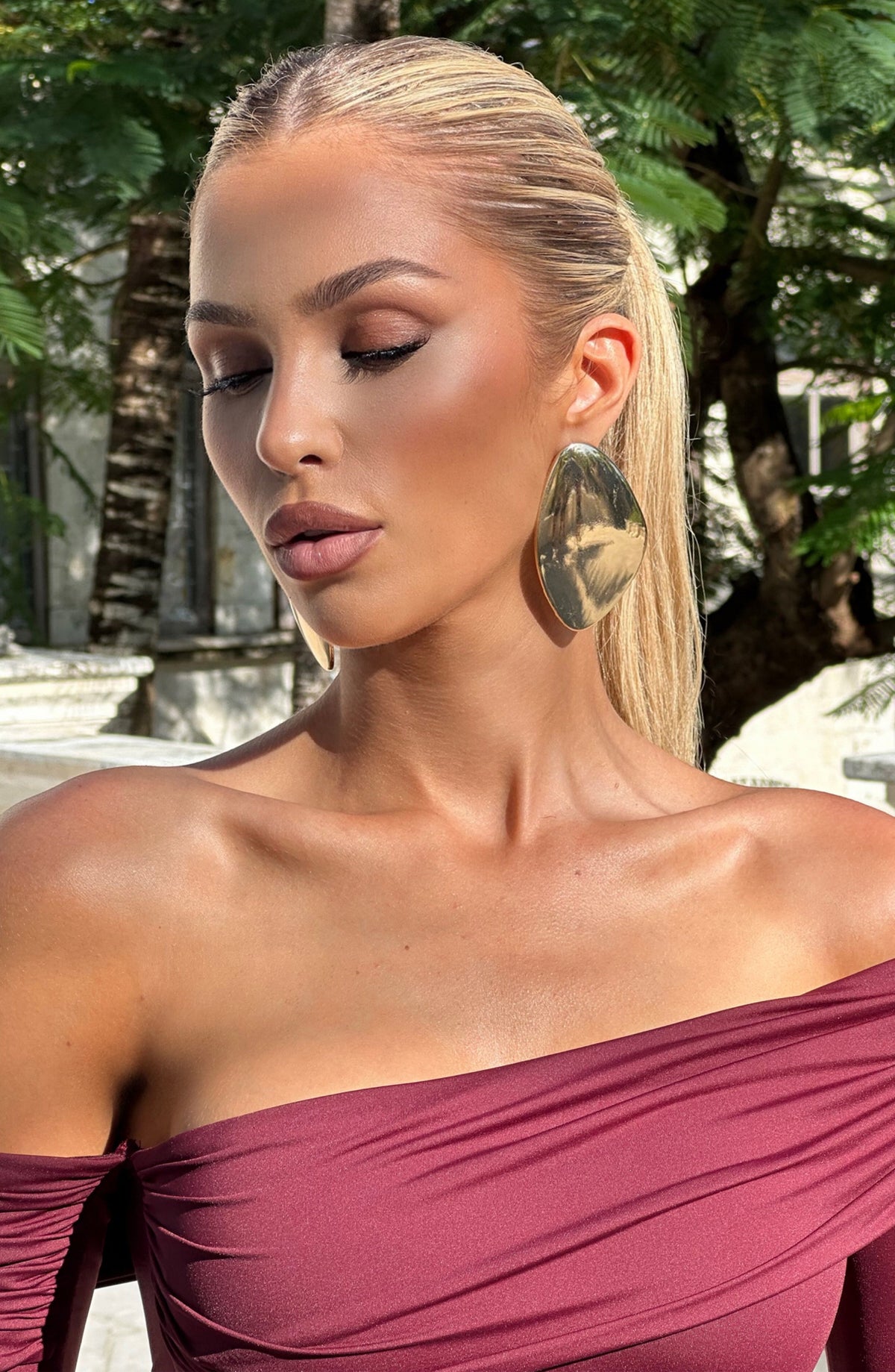 Belavie Yukia Earrings - Gold
